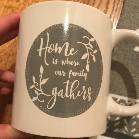 NWT Farmhouse Decor Family Towel & Mug Set - Picture 2 of 5